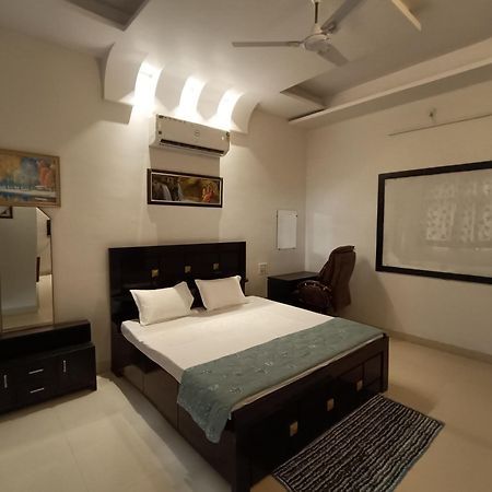 Leela Homestay Jabalpur - Lily - 2 Bhk Luxury Appartment Exterior photo