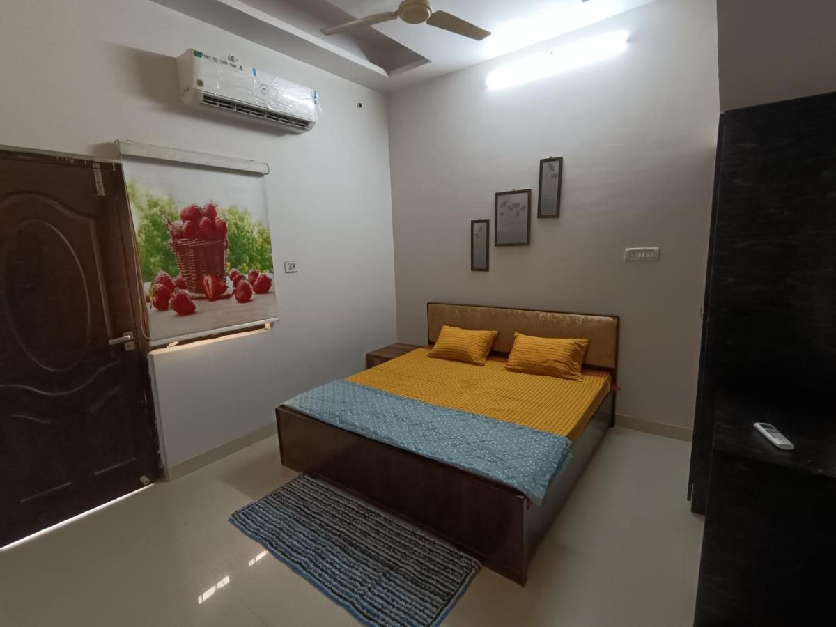 Leela Homestay Jabalpur - Lily - 2 Bhk Luxury Appartment Exterior photo