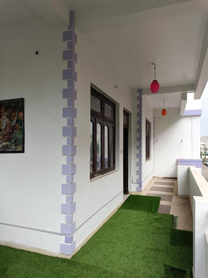 Leela Homestay Jabalpur - Lily - 2 Bhk Luxury Appartment Exterior photo