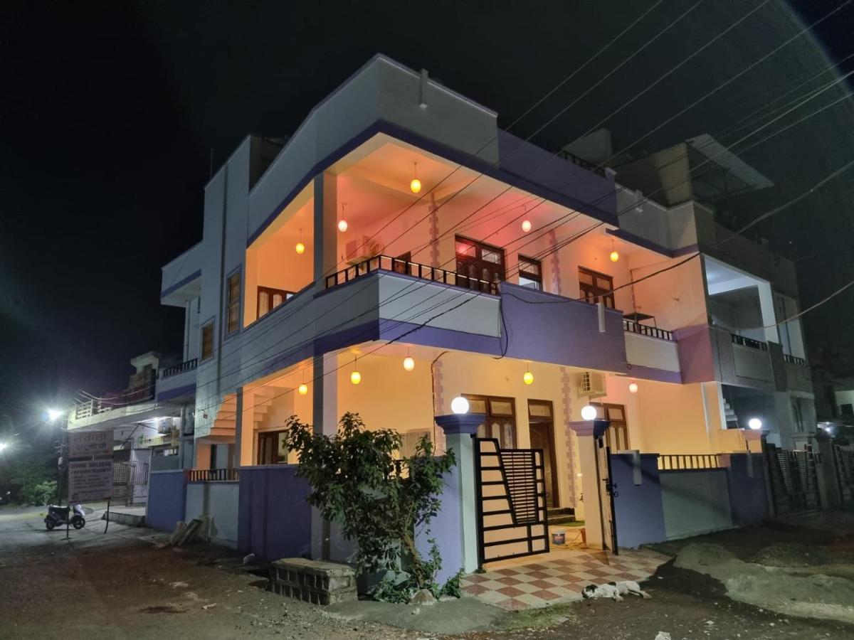 Leela Homestay Jabalpur - Lily - 2 Bhk Luxury Appartment Exterior photo