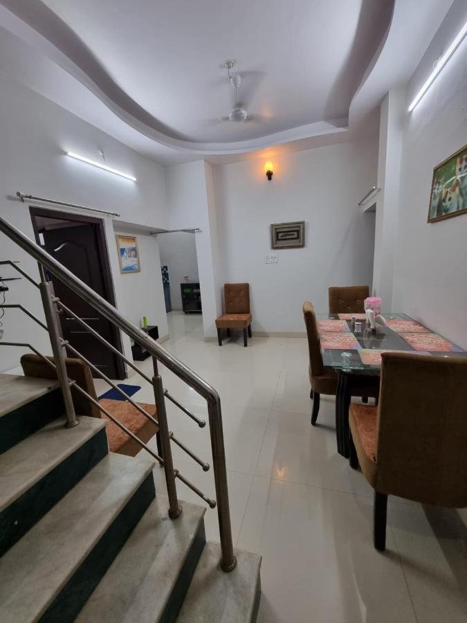 Leela Homestay Jabalpur - Lily - 2 Bhk Luxury Appartment Exterior photo