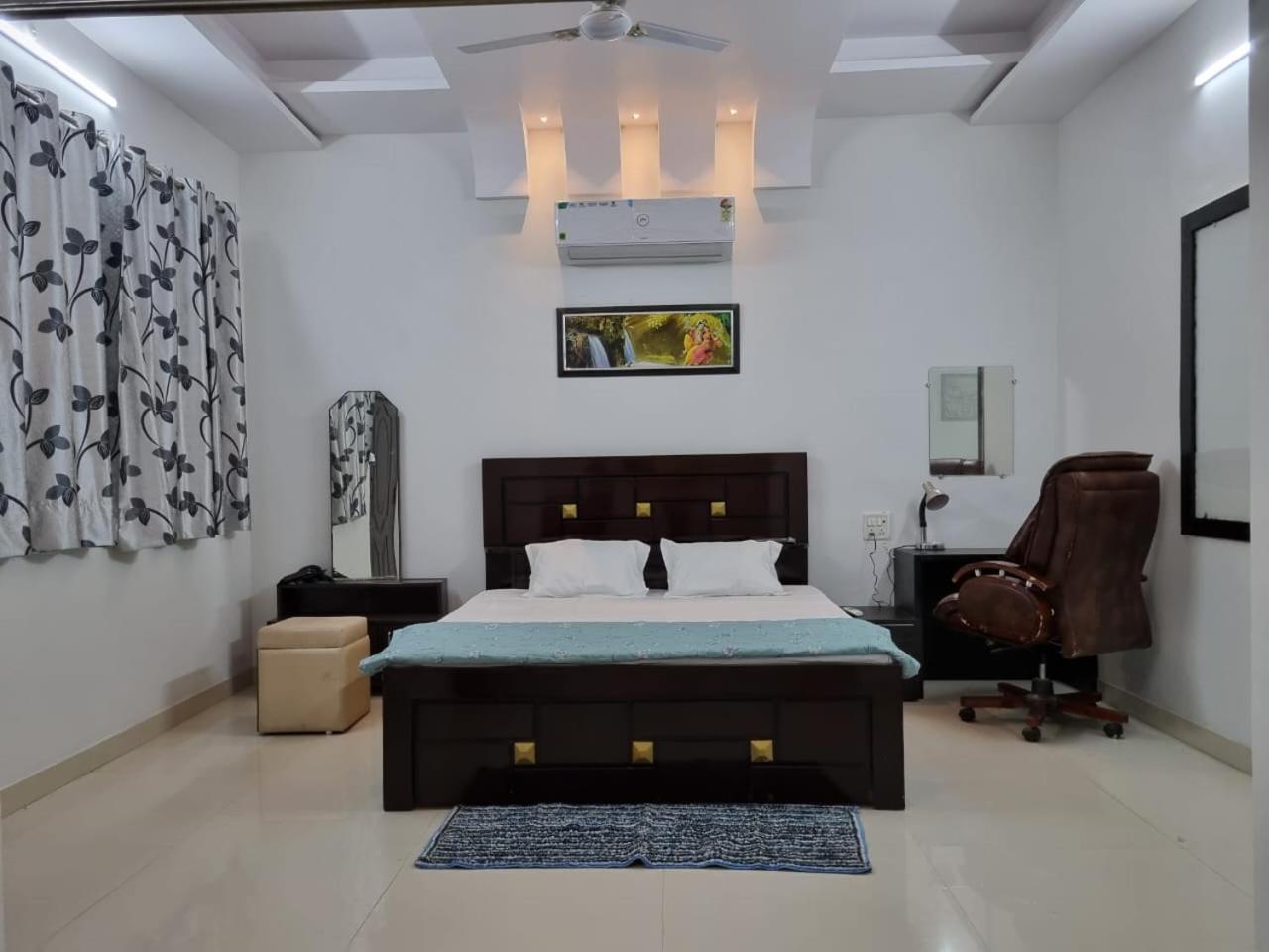 Leela Homestay Jabalpur - Lily - 2 Bhk Luxury Appartment Exterior photo